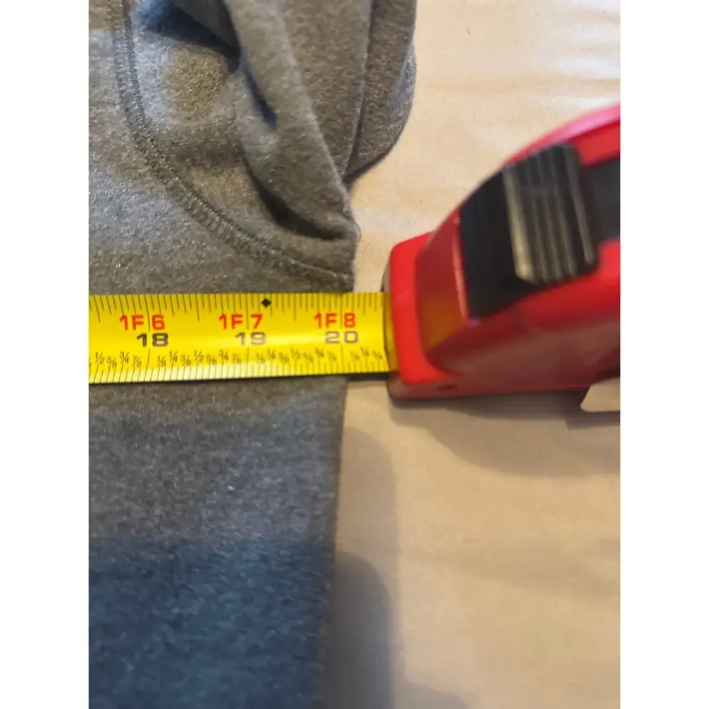 Levi’s Unisex Hoodie Size Medium | Classic Casual Pullover Sweatshirt
